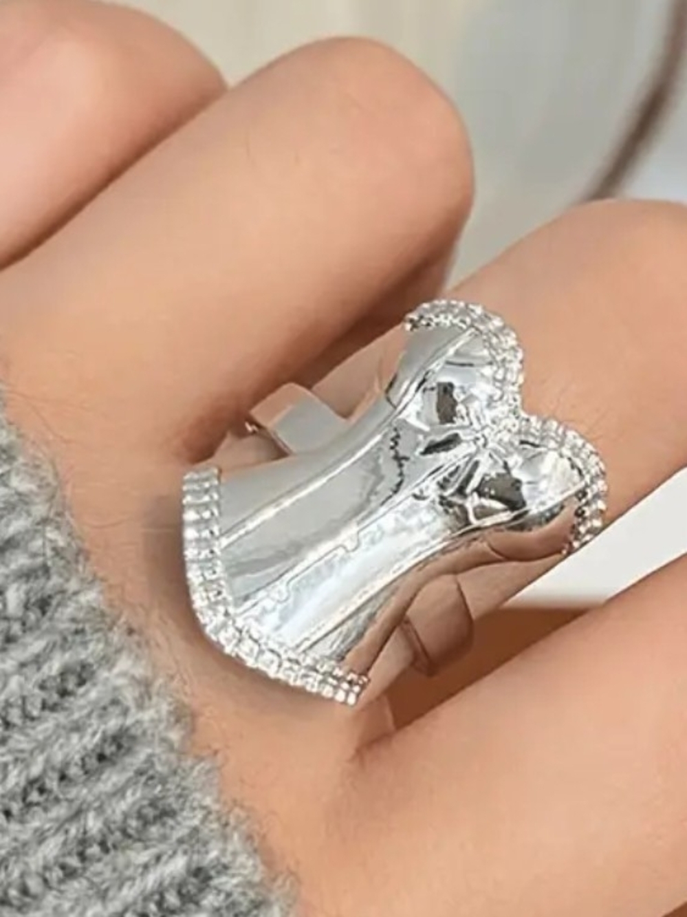 Sculpted Heart Corset Ring - Women Jewelry